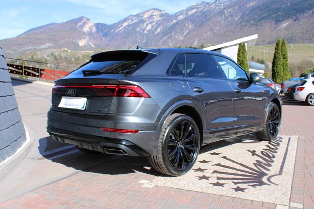 Audi Q8 SUV 50TDI quattro 3xSline-TETTO-23-HeadUp-GANCIO km 0 a DENNO