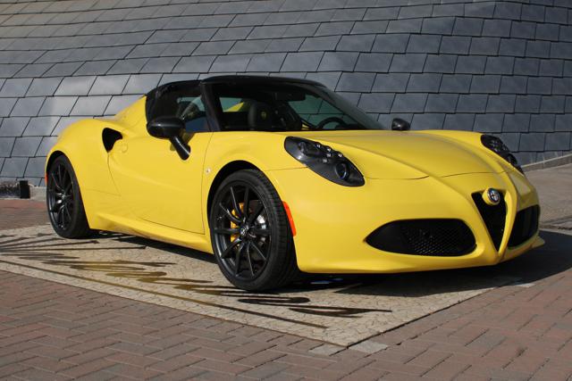 Alfa Romeo 4C 1750 TBi Spider "GIALLO PROTOTIPO" usato a DENNO