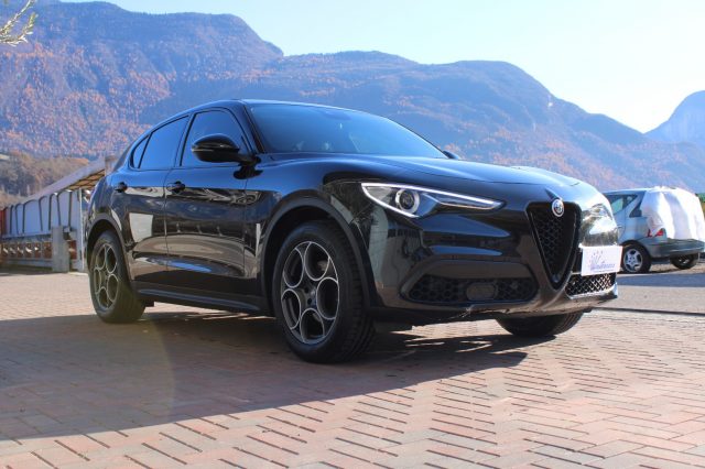 Alfa Romeo Stelvio 2.2 Turbodiesel 160cv VELOCE TETTO-H&K-PELLE, del 2020, 164.000 km, in vendita a Denno (TN)