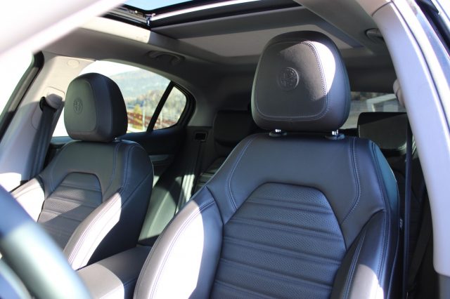 Alfa Romeo Stelvio 2.2 Turbodiesel 160cv VELOCE TETTO-H&K-PELLE, del 2020, 164.000 km, in vendita a Denno (TN)