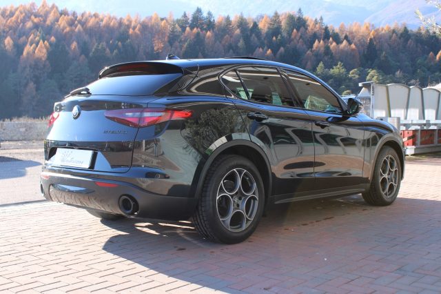 Alfa Romeo Stelvio 2.2 Turbodiesel 160cv VELOCE TETTO-H&K-PELLE, del 2020, 164.000 km, in vendita a Denno (TN)