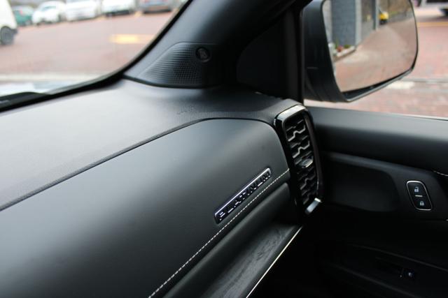 Ford Ranger 3.0D 240cv DC Platinum "PRONTA CONSEGNA" km 0 a DENNO