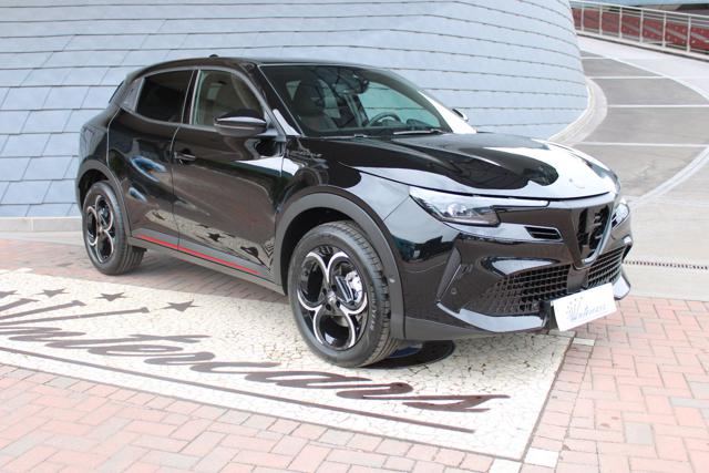 Alfa Romeo Junior 1.2 145cv Hybrid eDCT6 Speciale km 0 a DENNO