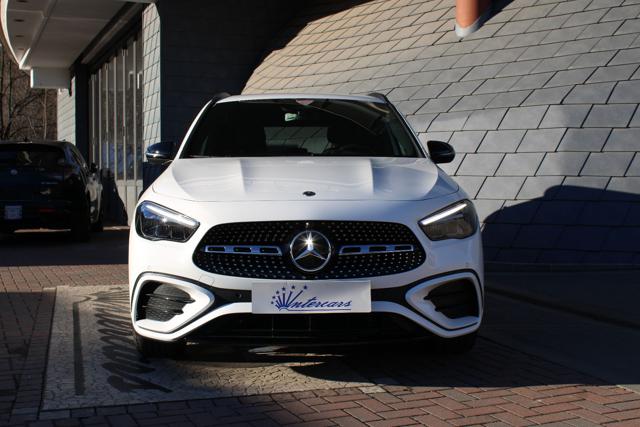 Mercedes-Benz GLA 220 4Matic AMG NIGHT-KAMERA - foto 3 di 4