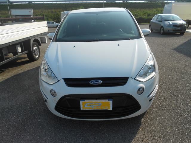 Ford S-Max TITANIUM POWERSHIFT - foto 3 di 4