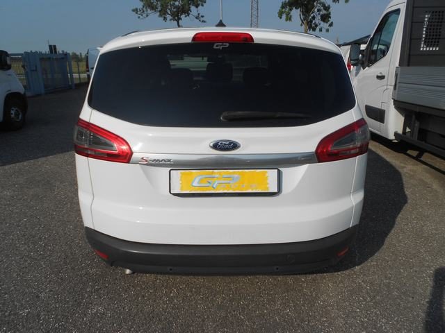 Ford S-Max TITANIUM POWERSHIFT - foto 4 di 4
