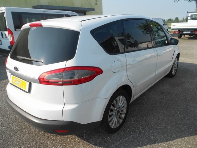 Ford S-Max TITANIUM POWERSHIFT usato a CHIONS