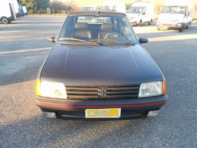Peugeot 205 CTI CABRIO - foto 2 di 4