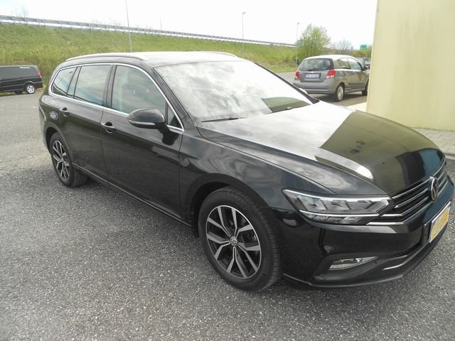 Volkswagen Passat Variant SCR EVO DSG - foto 3 di 4