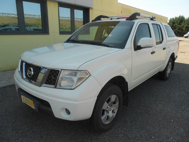 Nissan Navara double cab sport usato a CHIONS