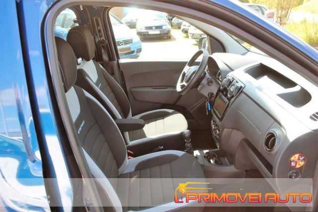Dacia Dokker Stepway 1.3 TCe 130CV FAP - foto 2 di 4