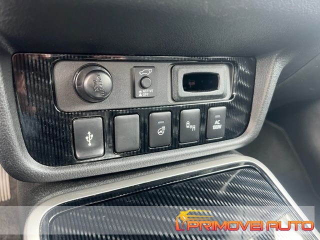 Mitsubishi Outlander 2.4 MIVEC 4WD PHEV - foto 4 di 4