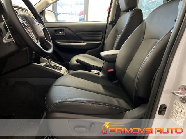 Mitsubishi L200 2.2 DI-D/D Double Cab 4x4 - foto 2 di 4