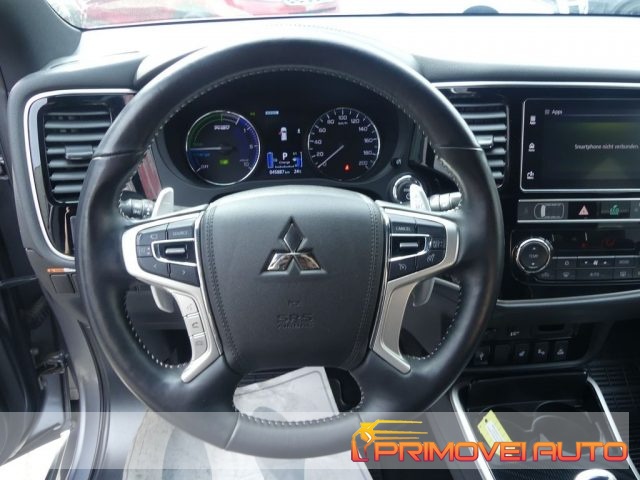 Mitsubishi Outlander 2.4 MIVEC 4WD PHEV Intro Edition - foto 3 di 4