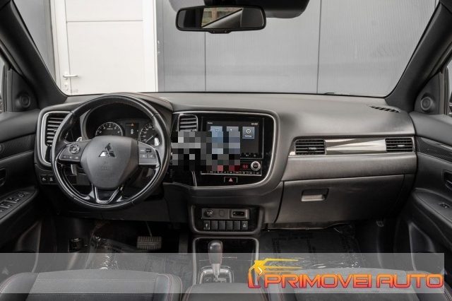 Mitsubishi Outlander 2.0 2WD Blackline usato a CASTELNUOVO RANGONE