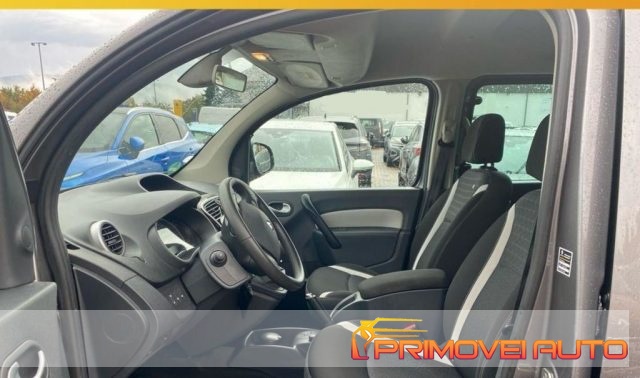 Renault Kangoo 1.2 TCe 115CV 5 porte Stop & Start Limited - foto 2 di 4