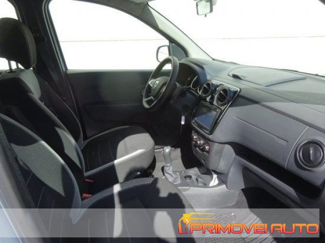 Dacia Lodgy Stepway 1.6 110CV GPL 7 posti - foto 2 di 4