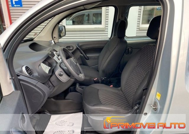 Renault Kangoo 1.5 dCi 86CV 5 porte MAXI - foto 4 di 4