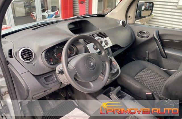 Renault Kangoo 1.5 dCi 86CV 5 porte MAXI - foto 2 di 4