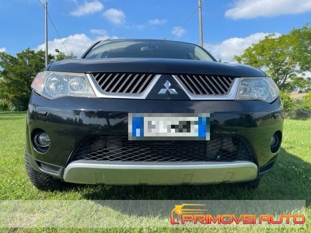 Mitsubishi Outlander 2.0 DI-D Instyle 7 p.ti - foto 4 di 4