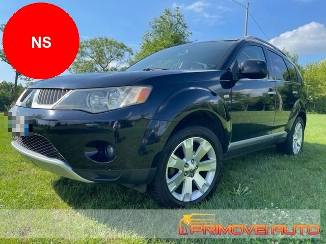 Mitsubishi Outlander 2.0 DI-D Instyle 7 p.ti usato a CASTELNUOVO RANGONE
