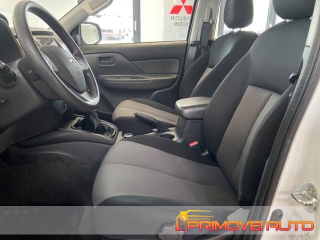 Mitsubishi L200 2.4 DI-D/154CV 4X4 - foto 2 di 4