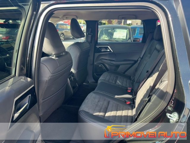 Mitsubishi Outlander 2.4 4WD PHEV - foto 4 di 4