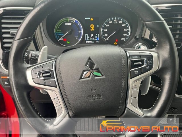 Mitsubishi Outlander 2.4 MIVEC 4WD PHEV Diamond SDA - foto 2 di 4
