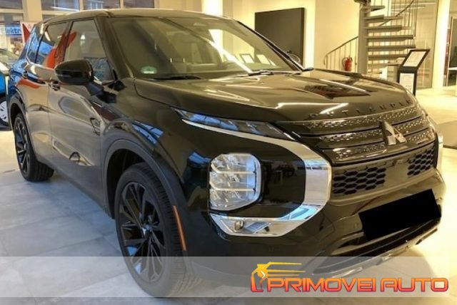 Mitsubishi Outlander 2.5 2WD CVT Black Edition - foto 2 di 4