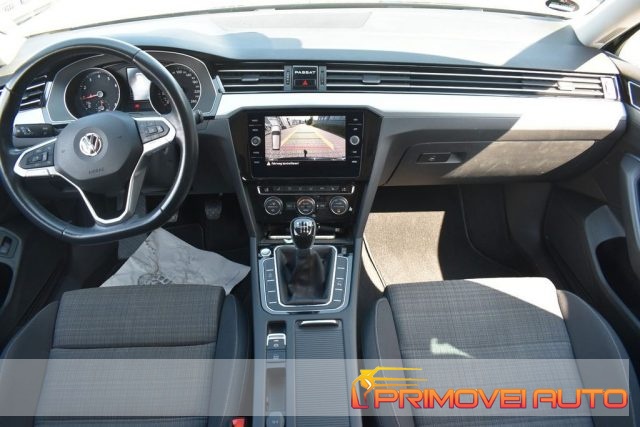 Volkswagen Passat Variant 1.5 TSI ACT Business usato a CASTELNUOVO RANGONE