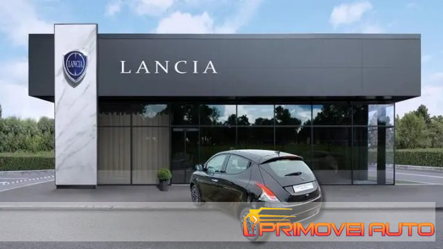 Lancia Ypsilon 1.0 FireFly 5 porte S&S Hybrid Platino - foto 2 di 4