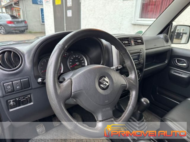 Suzuki Jimny 1.3i 16V cat 4WD Comfort usato a CASTELNUOVO RANGONE