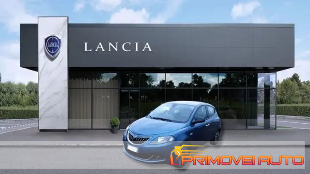 Lancia Ypsilon 1.0 FireFly 5 porte S&S Hybrid Platino usato a CASTELNUOVO RANGONE