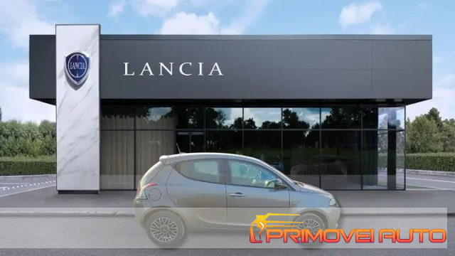 Lancia Ypsilon 1.0 FireFly 5 porte S&S Hybrid Platino - foto 2 di 4