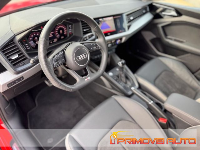 Audi A1 citycarver 30 TFSI S Line - foto 4 di 4