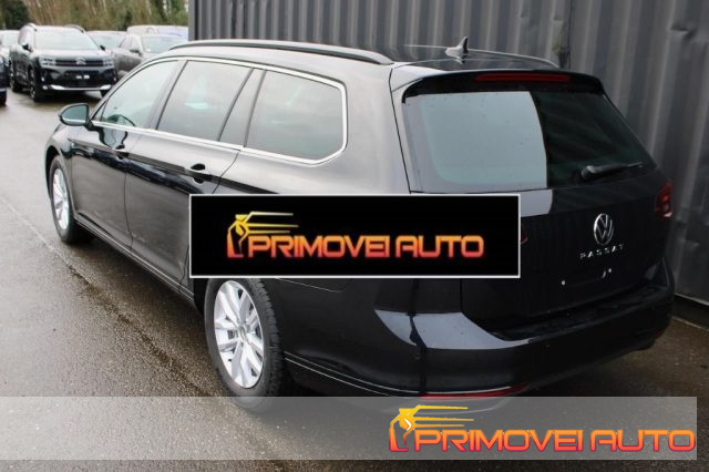 Volkswagen Passat Variant 2.0 TDI SCR 122 CV EVO DSG STYLE - foto 3 di 4