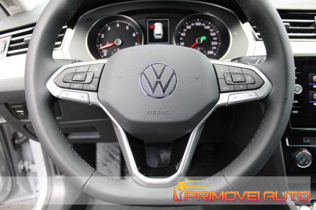 Volkswagen Passat Variant 1.5 TSI ACT DSG Style - foto 2 di 4