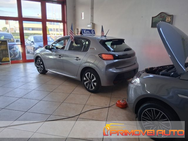Peugeot 208 PureTech 75 Stop&Start 5 porte Style nuovo a CASTELNUOVO RANGONE