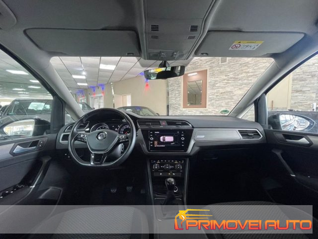 Volkswagen Touran 1.5 TSI ACT Comfortline BlueMotion Technology usato a CASTELNUOVO RANGONE