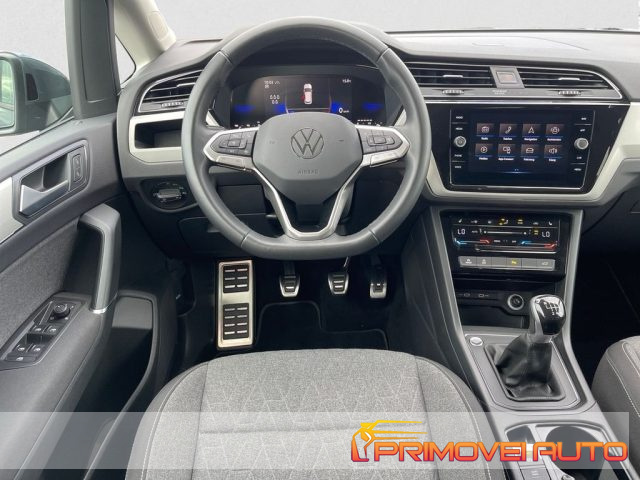 Volkswagen Touran 1.5 TSI ACT Move BlueMotion Technology usato a CASTELNUOVO RANGONE