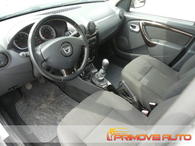 Dacia Duster 1.6 110CV 4x4 Lauréate - foto 3 di 4