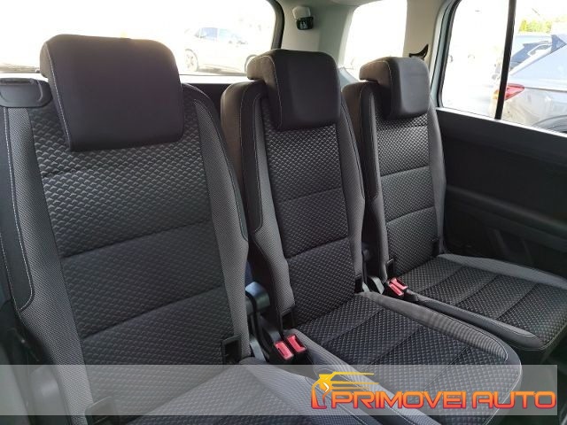 Volkswagen Touran 2.0 TDI 150CV SCR DSG Active BlueMotion Technology - foto 4 di 4