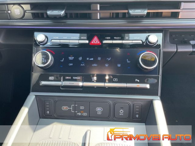 Hyundai SANTA FE 1.6 T-GDi HEV 4WD AT 7 posti XCLASS - foto 3 di 4