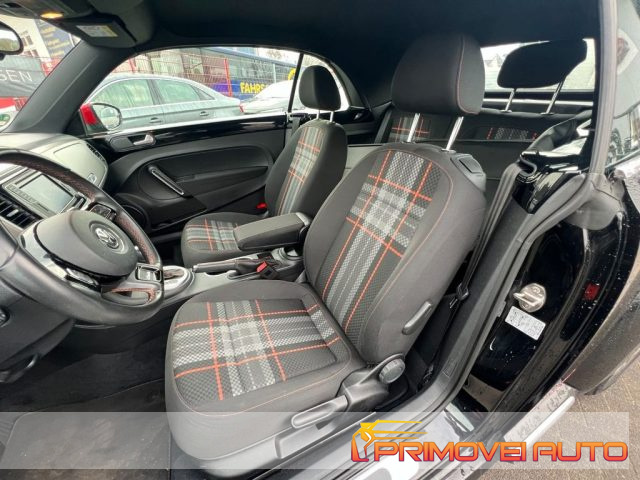 Volkswagen Maggiolino 2.0 TDI Design BlueMotion Technology - foto 3 di 4