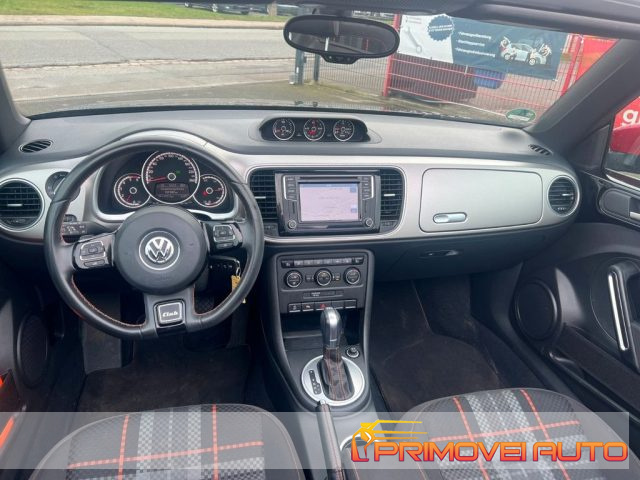 Volkswagen Maggiolino 2.0 TDI Design BlueMotion Technology usato a CASTELNUOVO RANGONE