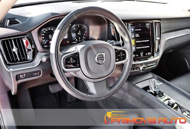 Volvo V60 B4 (d) Geartronic Inscription usato a CASTELNUOVO RANGONE