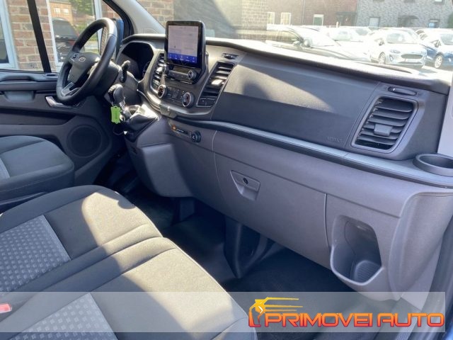 Ford Transit Custom 320 2.0 EcoBlue 130 PC Combi Trend - foto 2 di 4