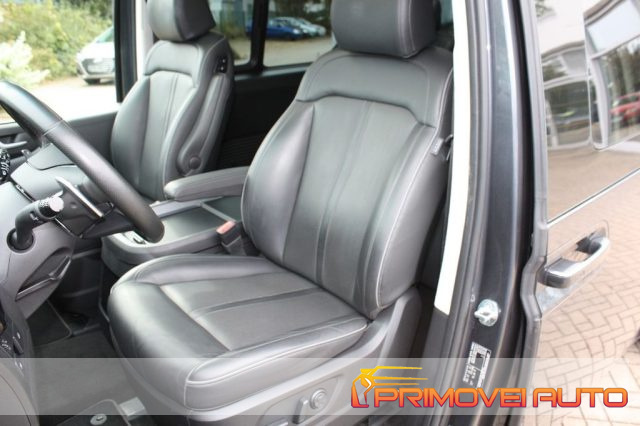 Hyundai STARIA 2.2 AT AWD 7 posti Signature - foto 3 di 4