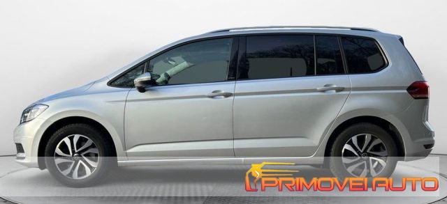 Volkswagen Touran 2.0 TDI 150 CV SCR DSG Active, del 2023, 30.800 km, in vendita a Castelnuovo Rangone (MO)