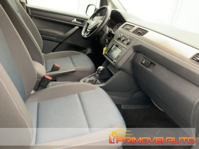 Volkswagen Caddy 2.0 TDI 102 CV DSG Trendline - foto 2 di 4